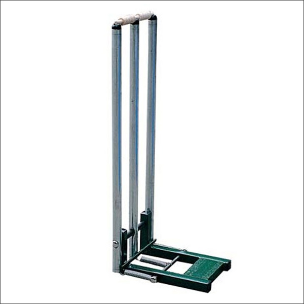 CP2 Spring Retrurn Cricket Stumps